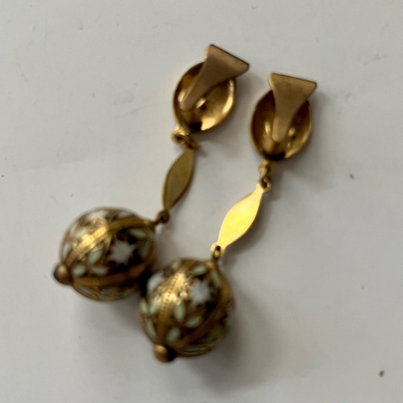 Vintage Damascene Clip Back Earrings - Picture 5 of 5